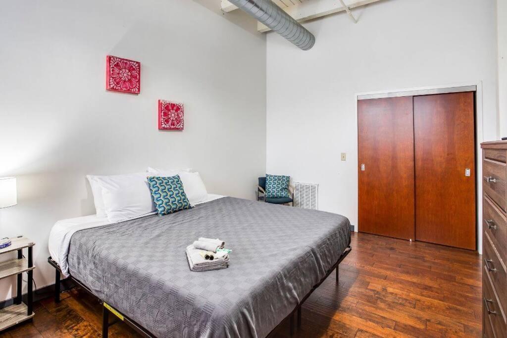 Apartament Centric Ny Style Loft W/King Bed Rochester Zewnętrze zdjęcie