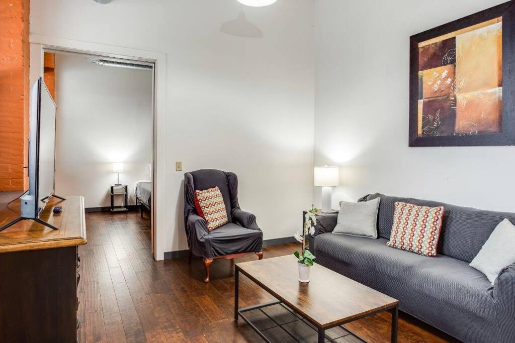 Apartament Centric Ny Style Loft W/King Bed Rochester Zewnętrze zdjęcie